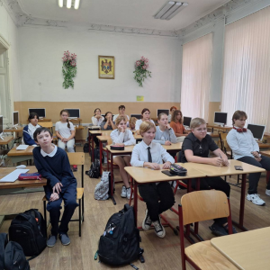 CONSILIUL ELEVILOR – PARTENER ÎN GUVERNANŢA ȘCOLII Ghidul instituției de învățământ.